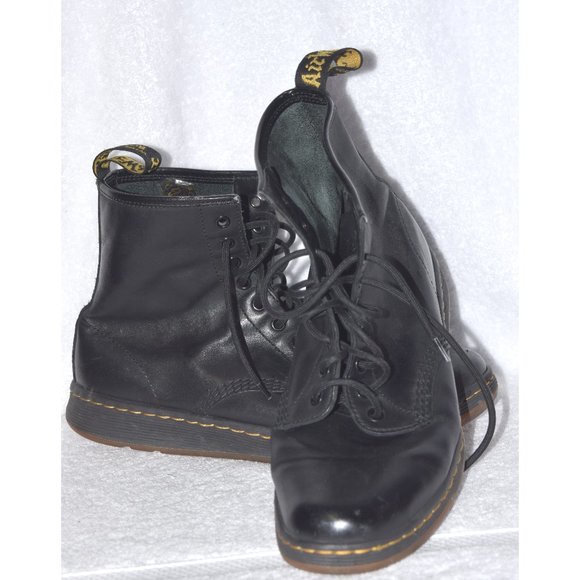 dr martens newton boot